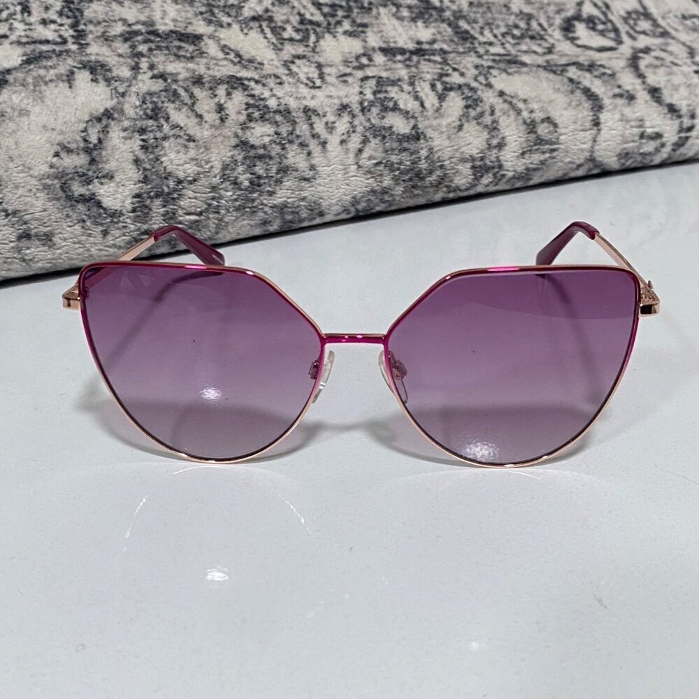 NEW Love Moschino Pink Gradient Lense Cat-Eye Sunglasses Fuchsia Frame